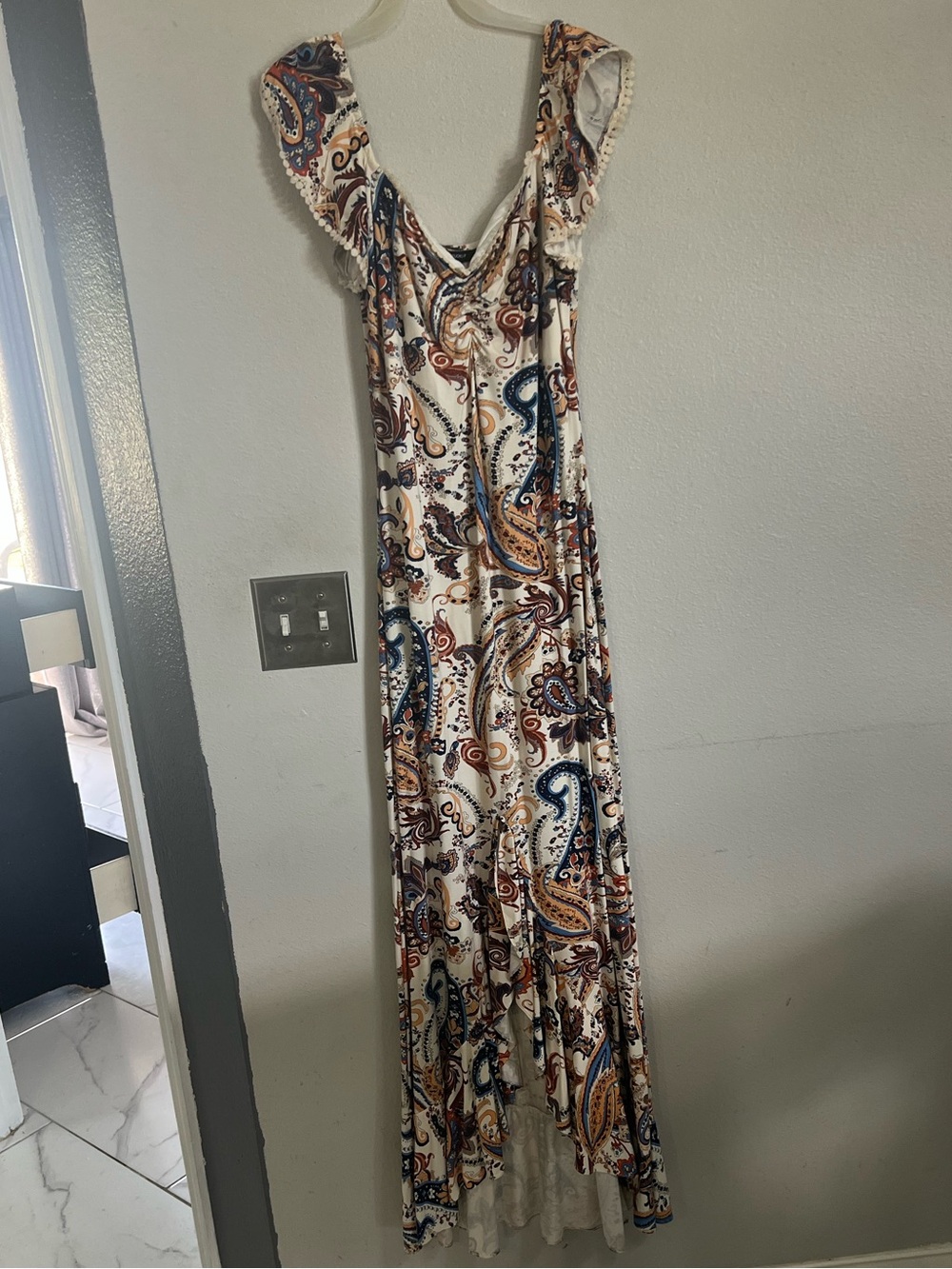 Sleeveless Paisley Maxi Dress in Cream, Blue & Brown